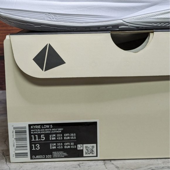Nike Kyrie Low 5 Men\'s 11.5 White Black Wolf Grey Basketball shoes DJ6012-102 main image 4